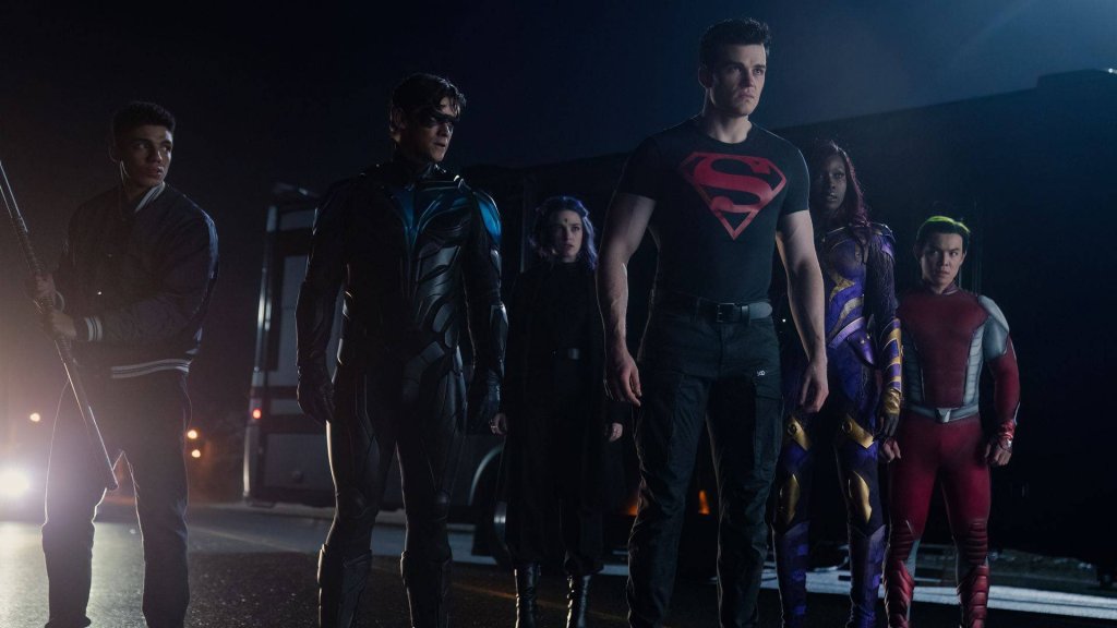 Titans Temporada 4: Rescatando Metrópolis de la&nbsp;oscuridad