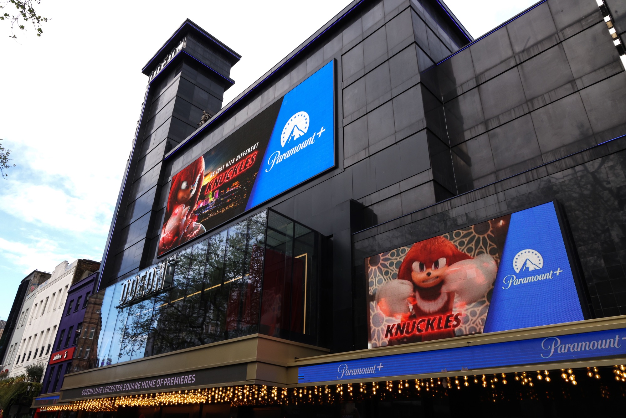 KNUCKLES: Fotos Premiere Mundial